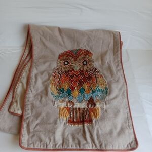Embroidered Owl Design Throw Blanket